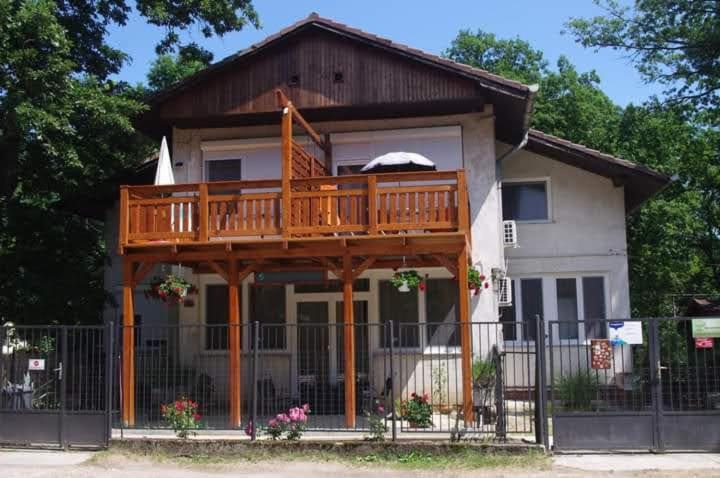 Hotel Toelgyfa Vendeghaz Balatonszepezd Exteriér fotografie