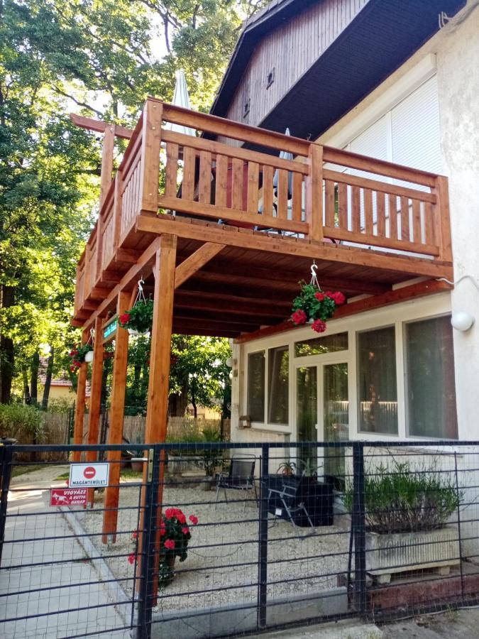 Hotel Toelgyfa Vendeghaz Balatonszepezd Exteriér fotografie